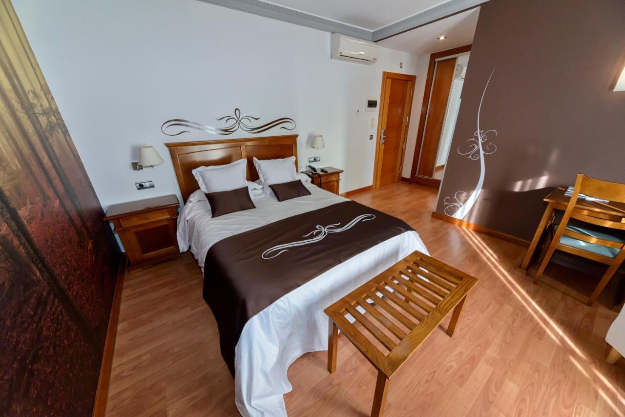 Hotel La Barrosa Abejar Eksteriør billede