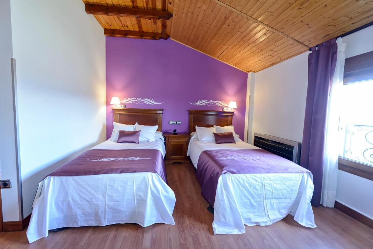 Hotel La Barrosa Abejar Eksteriør billede