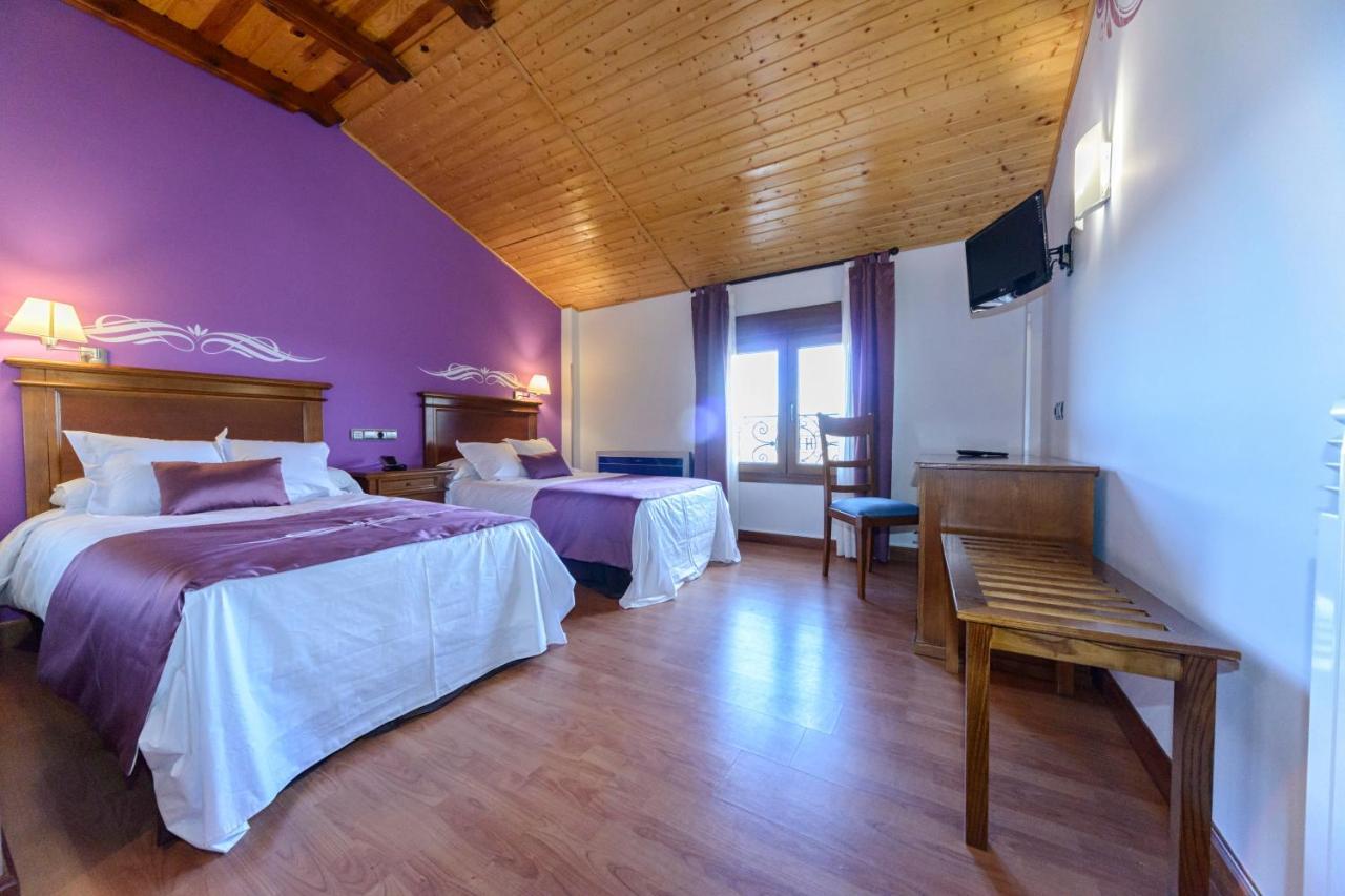 Hotel La Barrosa Abejar Eksteriør billede