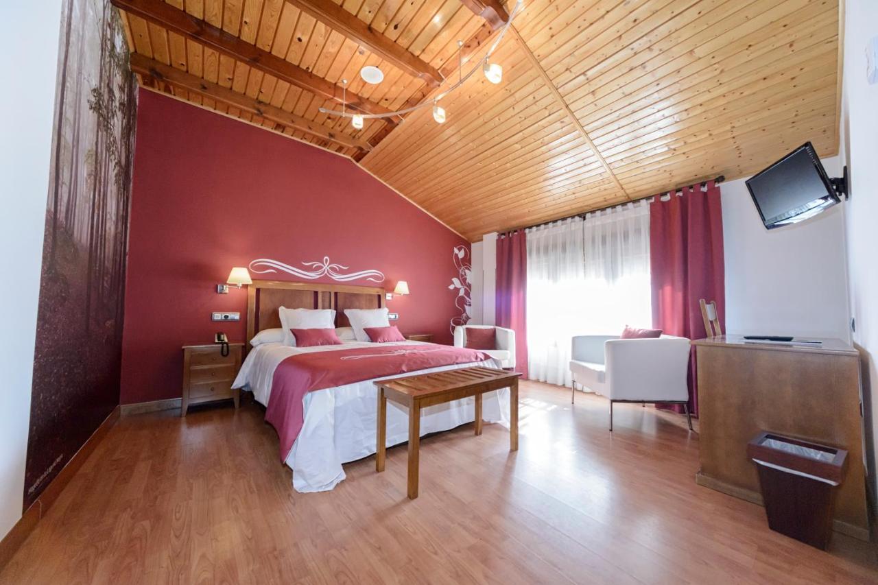 Hotel La Barrosa Abejar Eksteriør billede