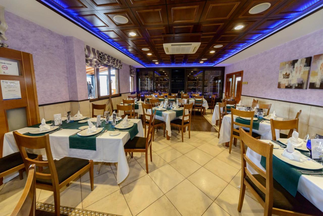 Hotel La Barrosa Abejar Eksteriør billede