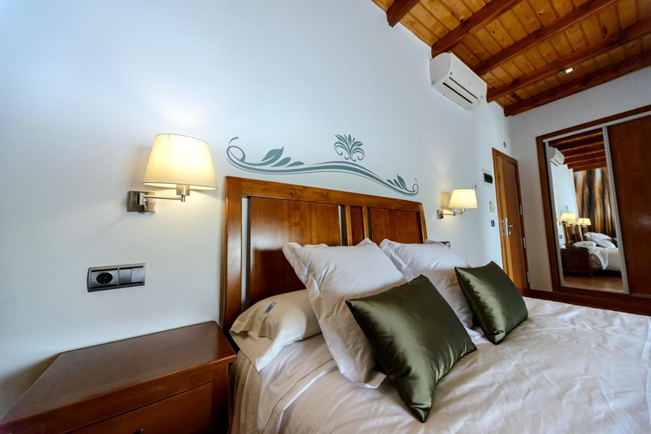 Hotel La Barrosa Abejar Eksteriør billede