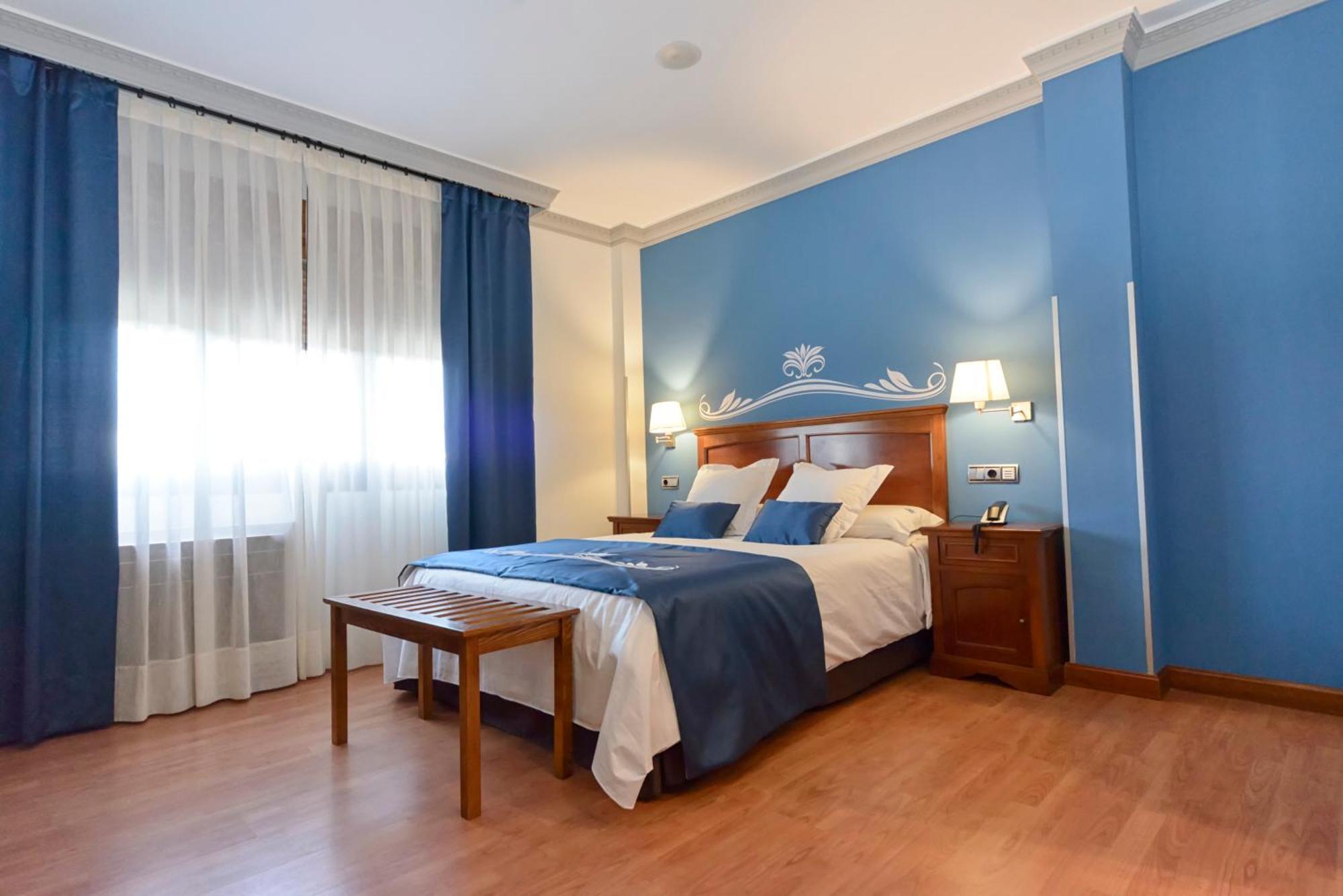 Hotel La Barrosa Abejar Eksteriør billede
