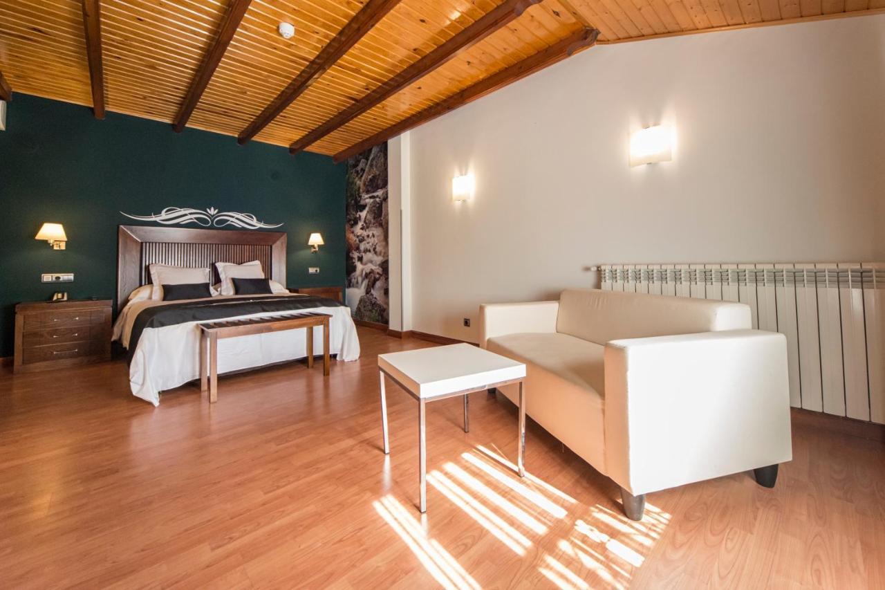 Hotel La Barrosa Abejar Eksteriør billede