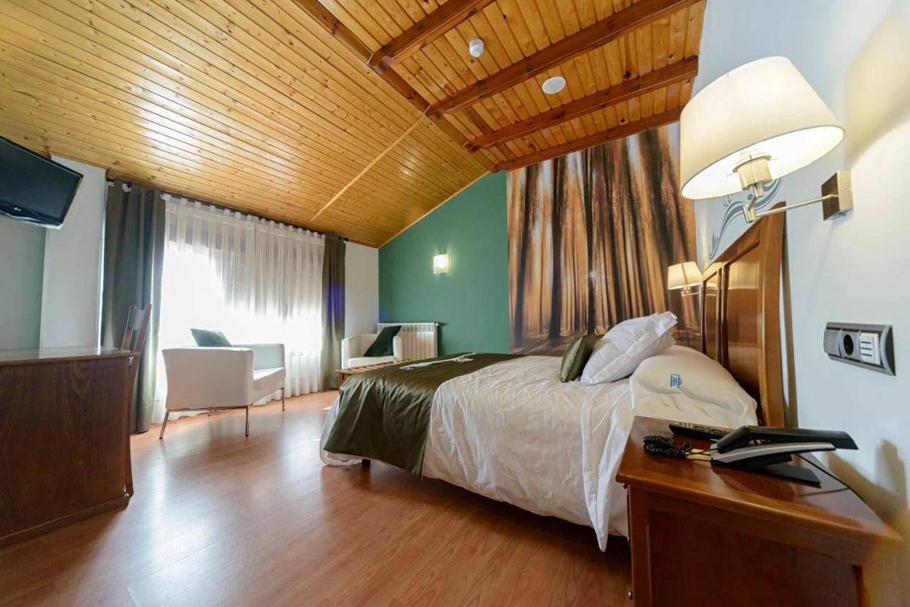 Hotel La Barrosa Abejar Eksteriør billede