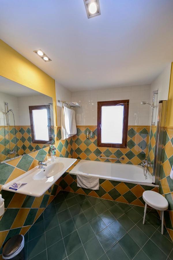 Hotel La Barrosa Abejar Eksteriør billede
